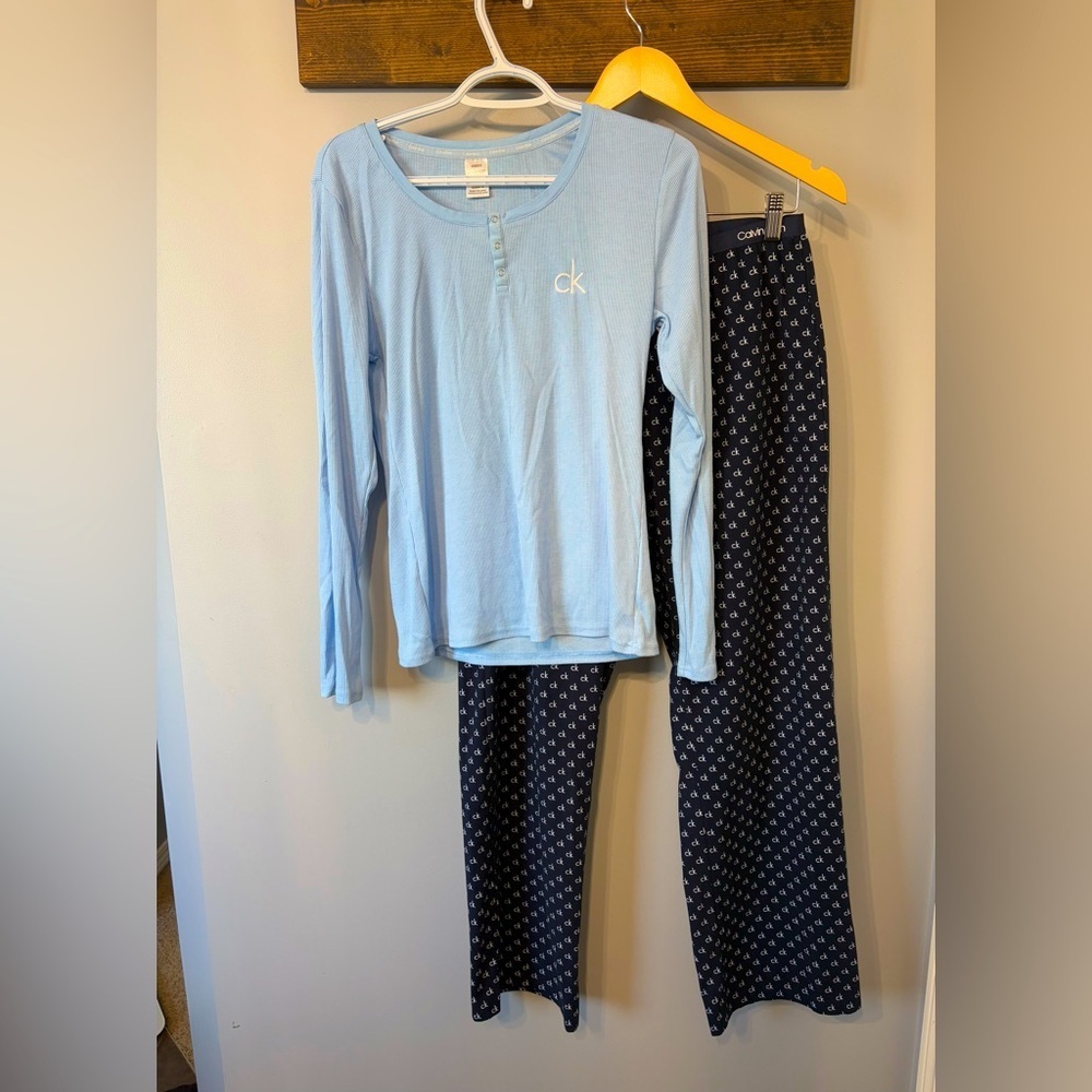Women’s matching  Pajamas by Calvin Klein size Medium